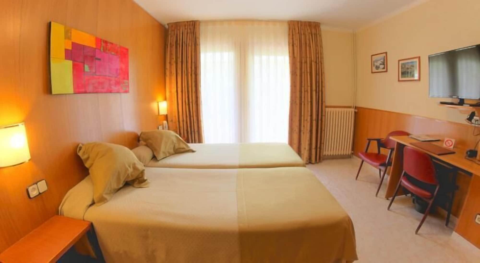 Hotel Univers Encamp Dış mekan fotoğraf
