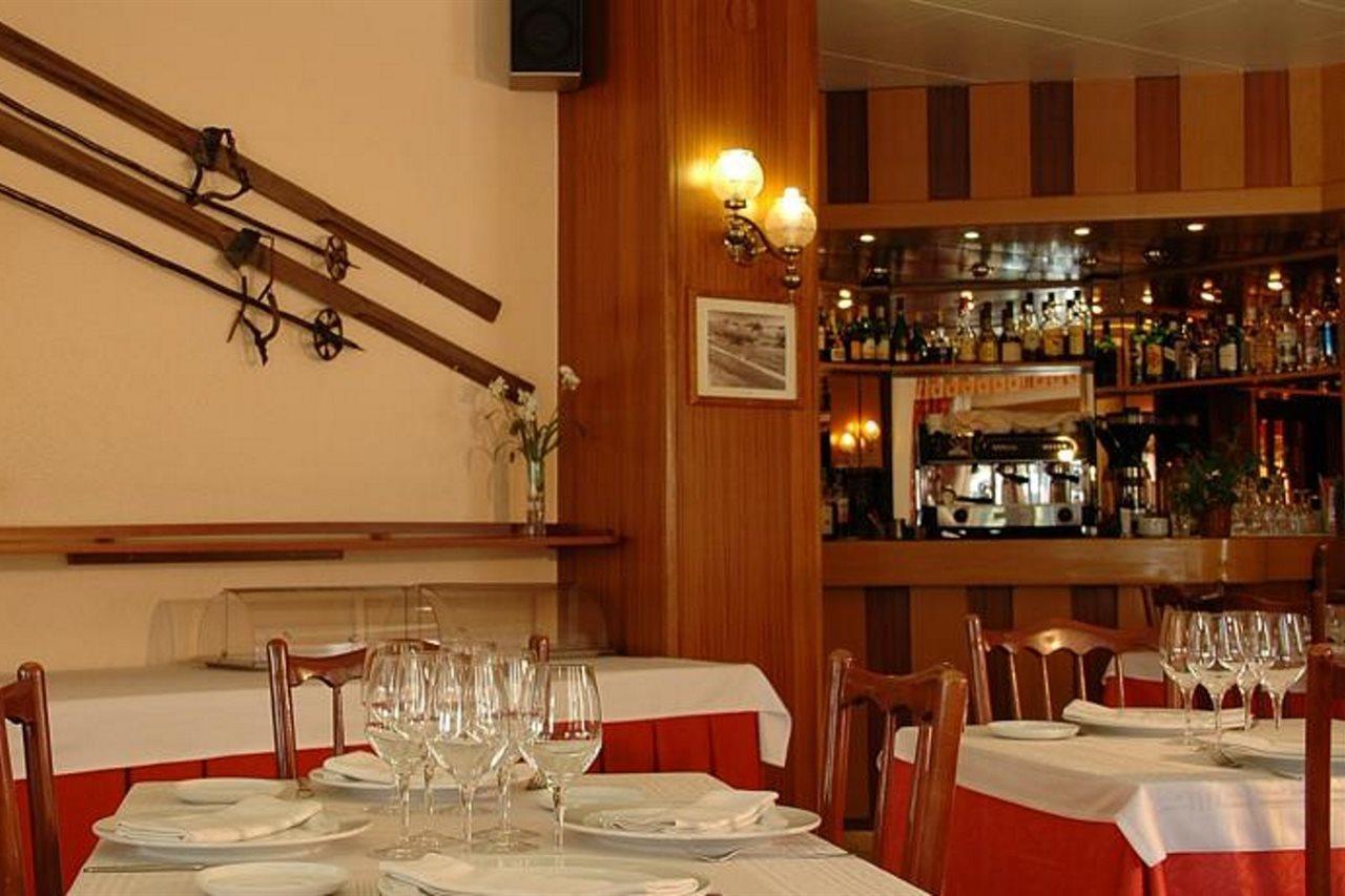 Hotel Univers Encamp Dış mekan fotoğraf