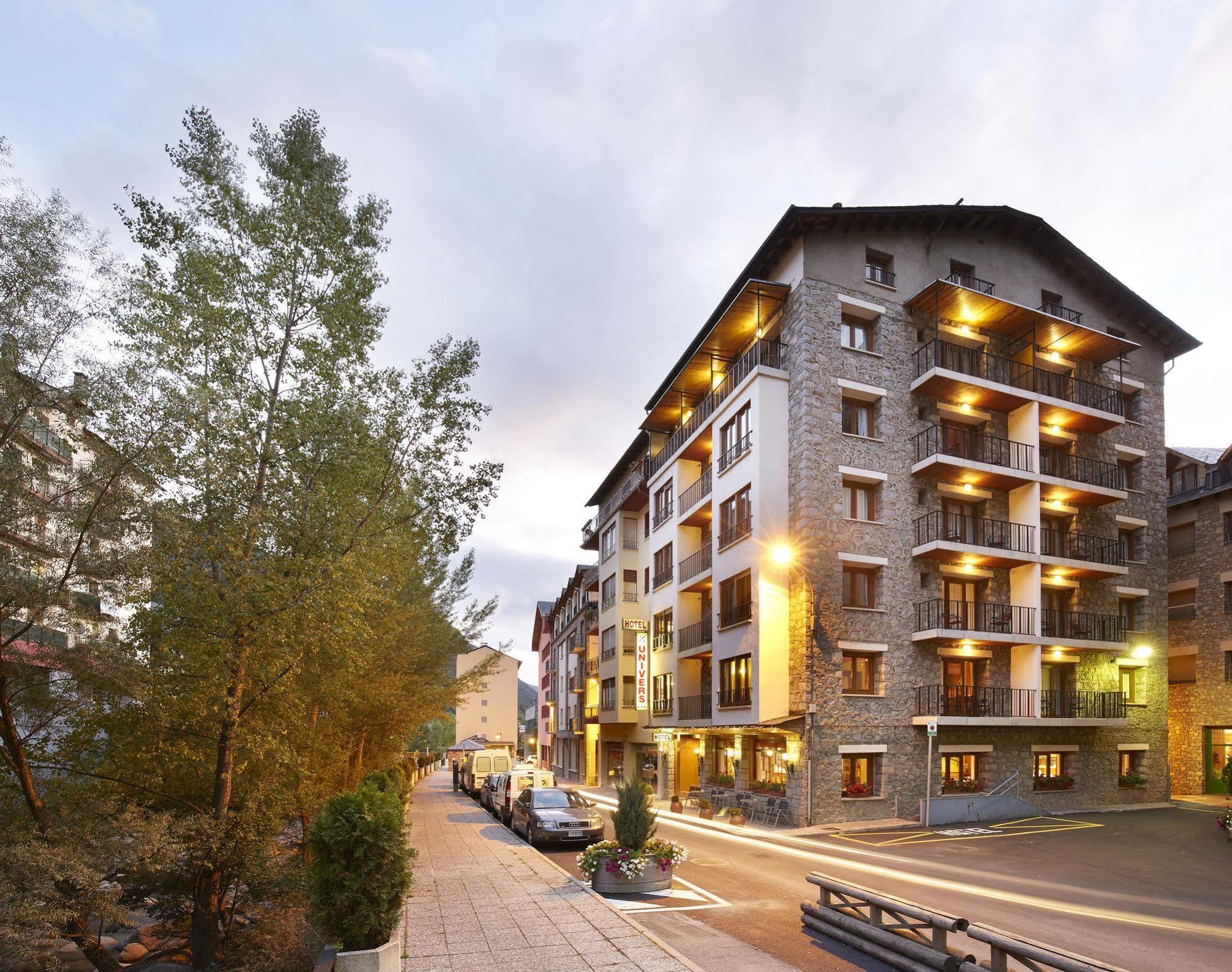 Hotel Univers Encamp Dış mekan fotoğraf
